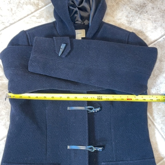 L.L. Bean Wool Blend Pea Coat.  Size XS.  Toggle Buttons - Picture 9 of 10